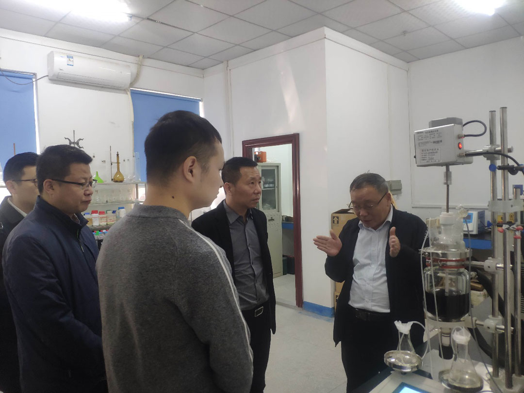 集團董事長、總裁劉裕蒞臨濟大·港創(chuàng)研究院視察指導
